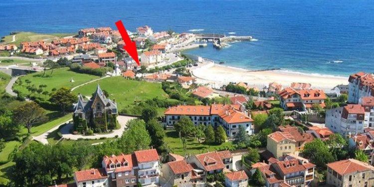 Buhardilla Comillas Beach En Primera Linea De Playa, Wifi, Netflix Eksteriør billede